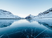 王曼昱完胜伊藤美诚 国乒提前锁定总决赛女单冠军