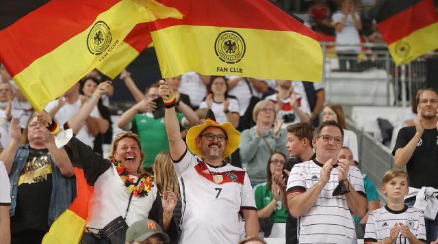 yy体育-【复盘】推迟了3天，弗利克的开门红在斯图加特上演