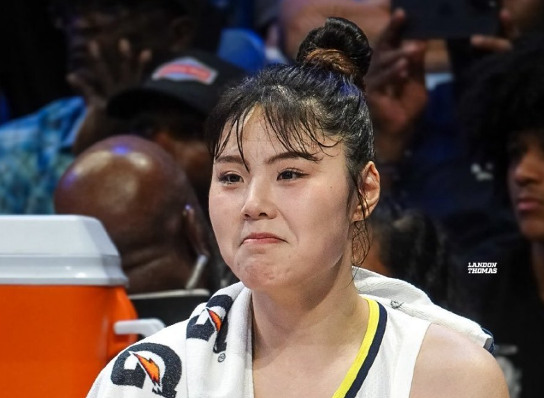 易游体育网页版-女版杨瀚森？李月汝WNBA新季首次全场被弃用 飞翼吞首败